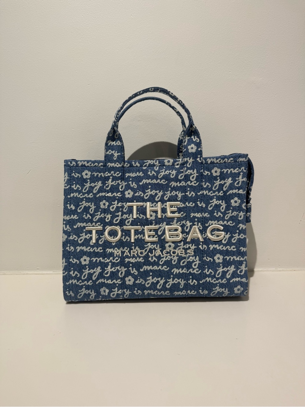 NWT Marc Jacobs The Marc is Joy Tote Bag medium size denim
